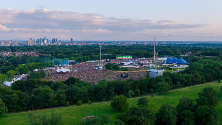 Heaton Park Oasis